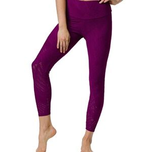Onzie Selenite 7/8 Yoga Leggings- Magenta